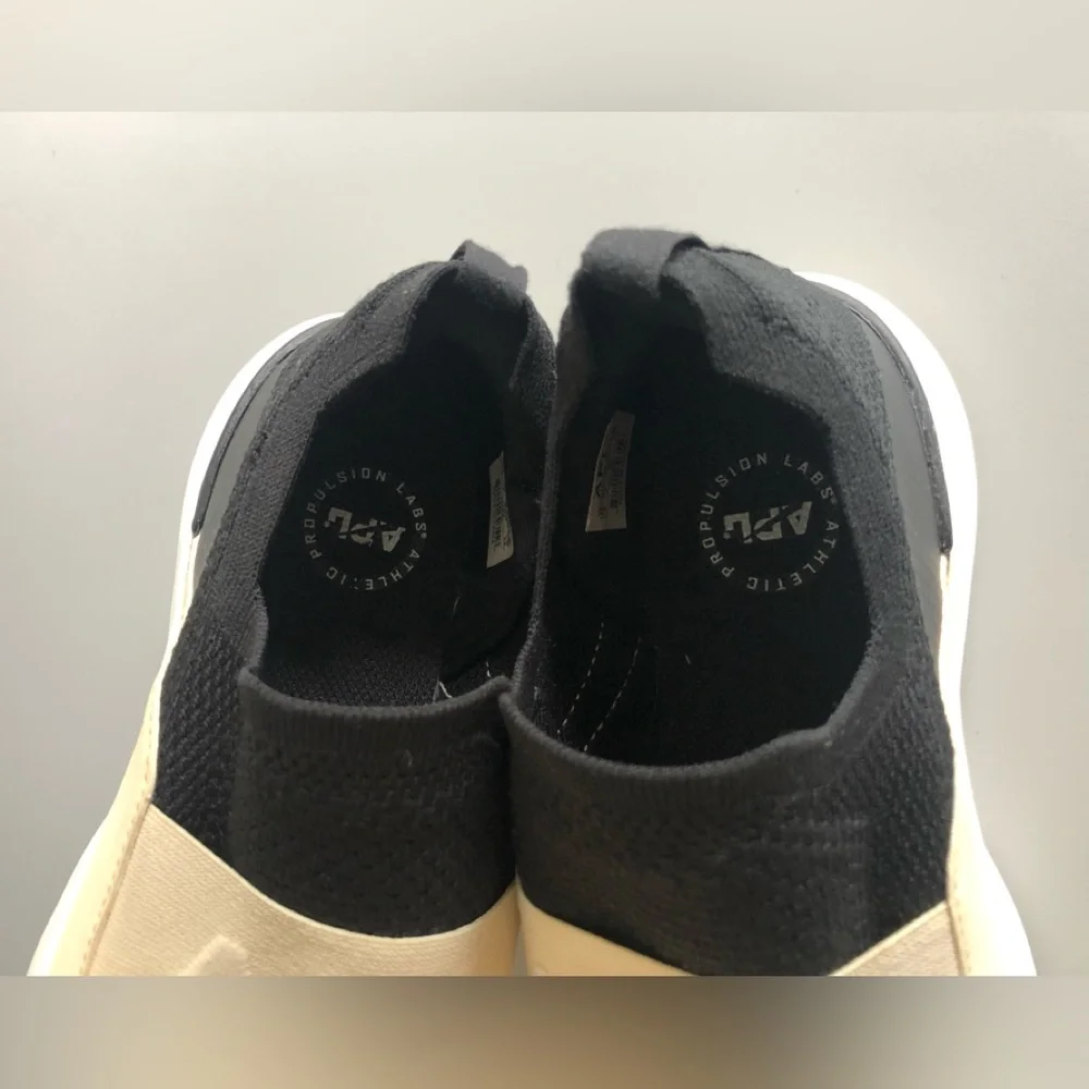 TechLoom Bliss Knit Running Shoe (Women) Size: US 7.5 EUR 38 - Picture 9 of 12